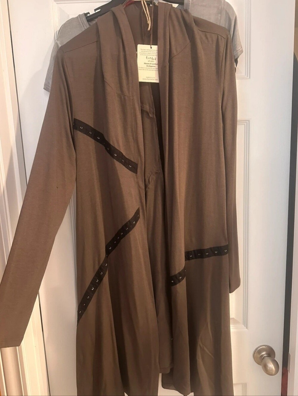 NWT - Chalet Long Hoodie Small